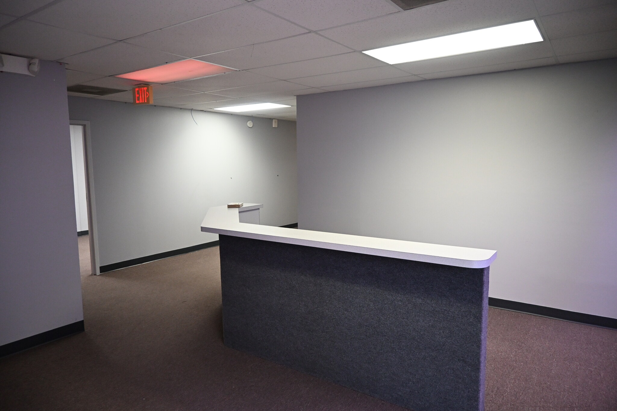 8402 Laurel Fair Cir, Tampa, FL for lease Interior Photo- Image 1 of 5