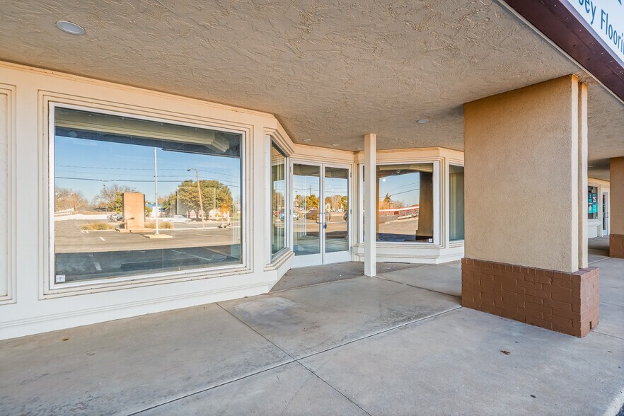 4519 50th St, Lubbock, TX à louer - Photo du bâtiment - Image 3 de 25