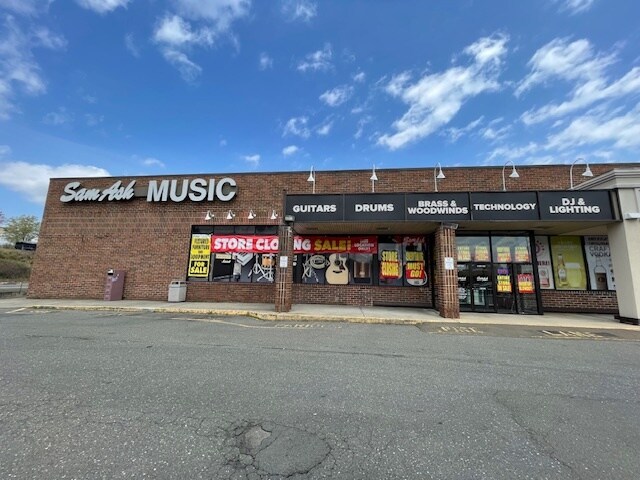 95 Amity Rd, New Haven, CT à vendre - Photo du bâtiment - Image 2 de 28