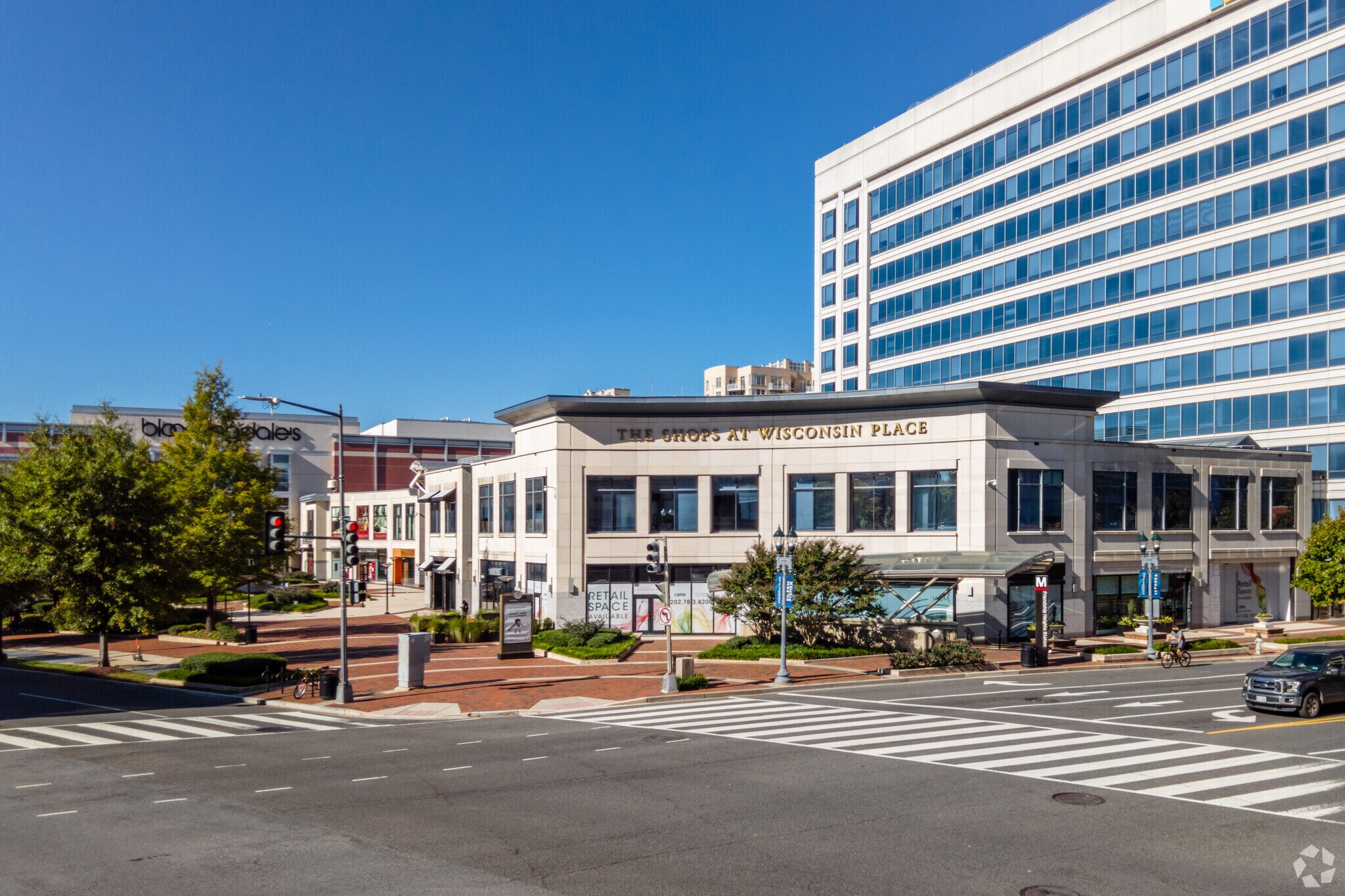 5404 Wisconsin Ave, Chevy Chase, MD for lease Building Photo- Image 1 of 7