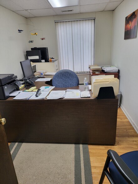 3180 Genesee St, Buffalo, NY à louer - Photo intérieure - Image 2 de 17