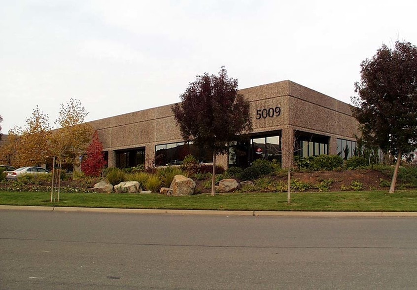 5009 Windplay Dr, El Dorado Hills, CA for sale - Primary Photo - Image 1 of 2