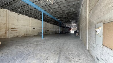 4201-4250 NW 37th Ct, Miami, FL for lease Interior Photo- Image 2 of 7