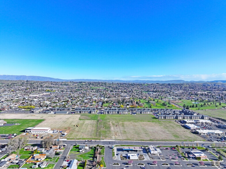 6800 Nob Hill Blvd, Yakima, WA for lease - Building Photo - Image 2 of 6