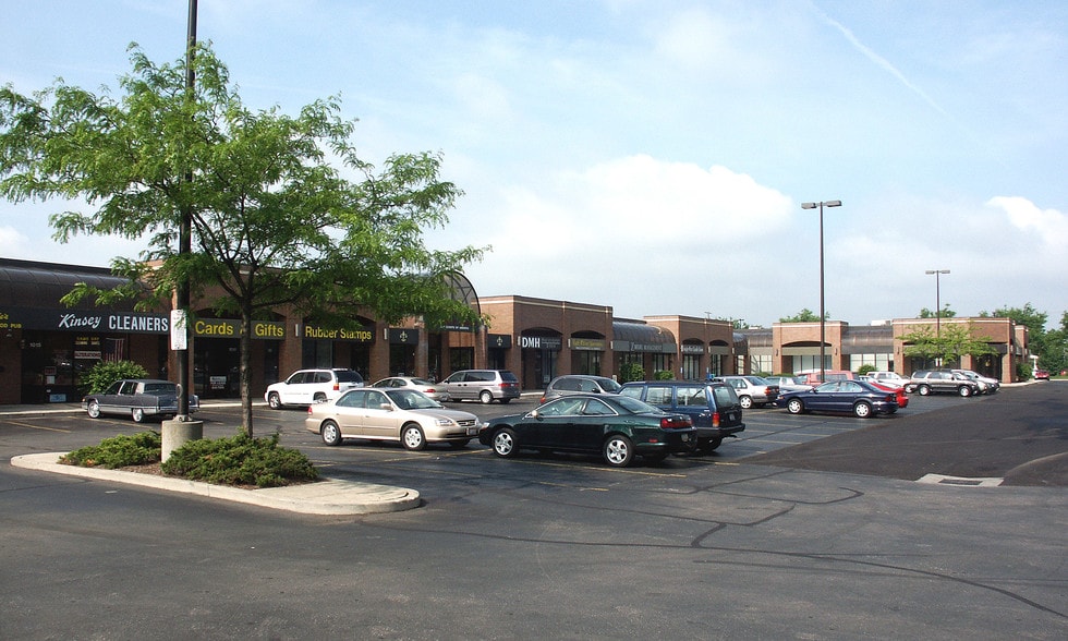 975-1045 Mediterranean Ave, Columbus, OH à louer - Photo du bâtiment - Image 2 de 4