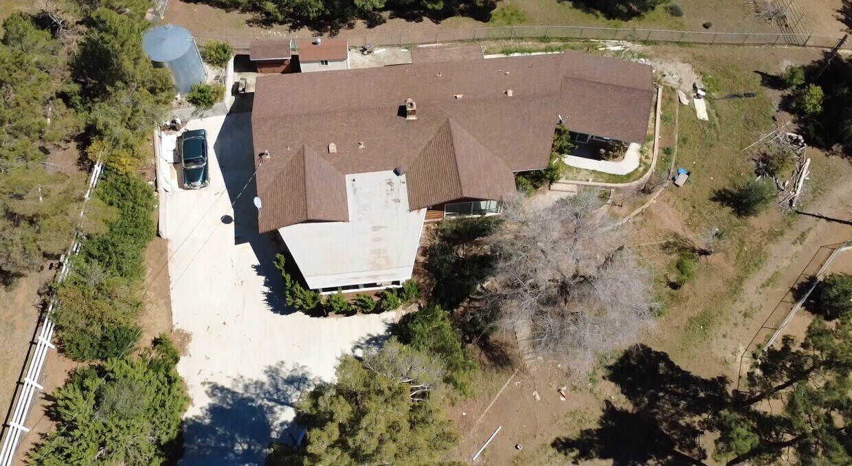 33716 Hubbard Rd, Acton, CA à louer Photo principale- Image 1 de 29