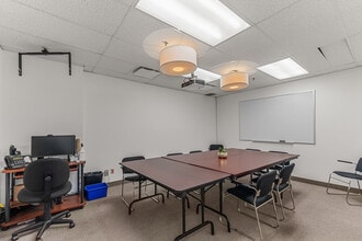 2750 Ch Sainte-Foy, Québec, QC à louer Photo intérieure- Image 2 de 11