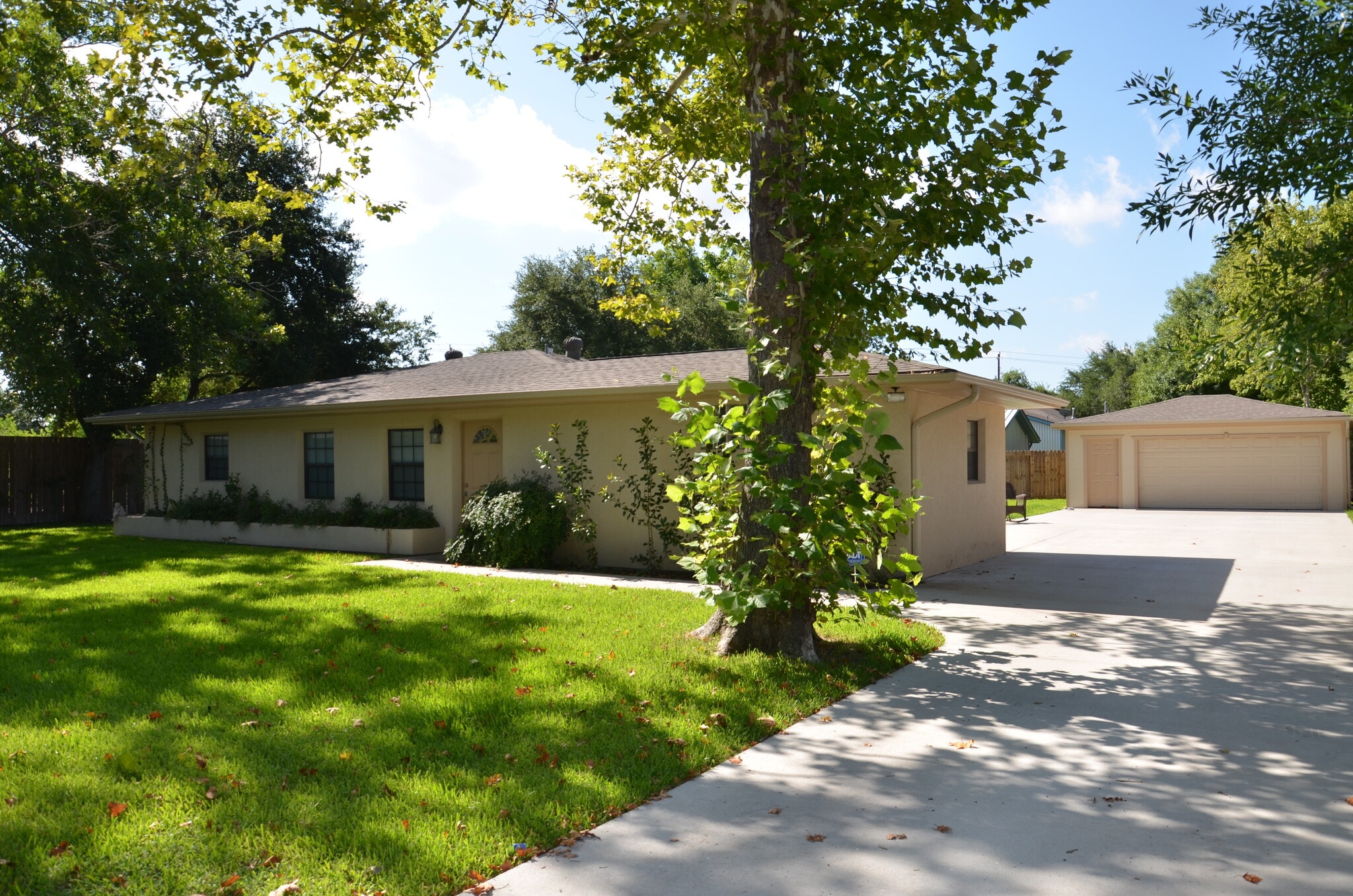 4119 Rose Way, Houston, TX for sale Primary Photo- Image 1 of 2