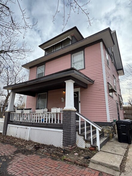 1009 SW Huntoon St, Topeka, KS à vendre - Photo du bâtiment - Image 2 de 14