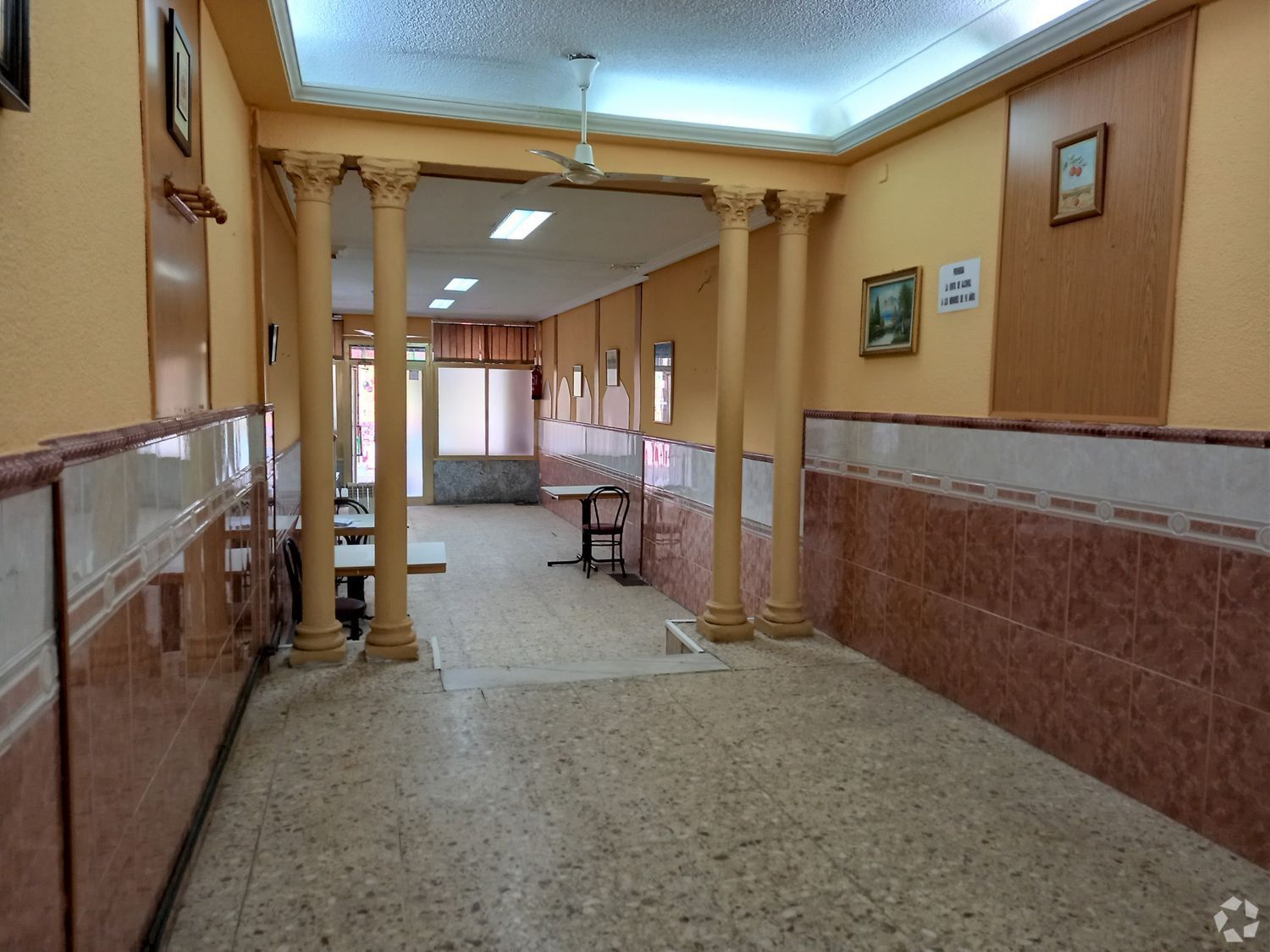 Multifamily in Madrid, Madrid for sale Interior Photo- Image 1 of 2