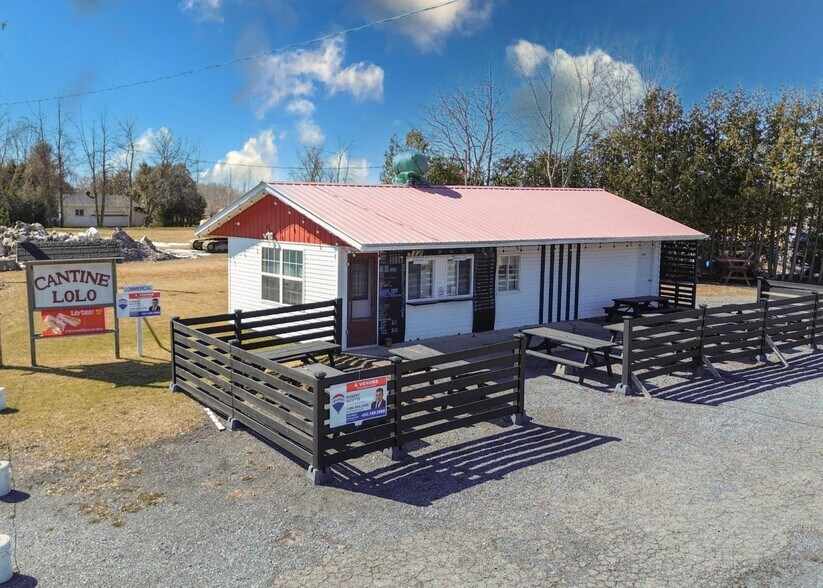 15 Québec 223, Lacolle, QC for sale - Building Photo - Image 2 of 3