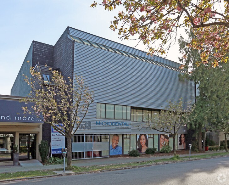 1638 W 3rd Ave, Vancouver, BC à vendre - Photo principale - Image 1 de 1