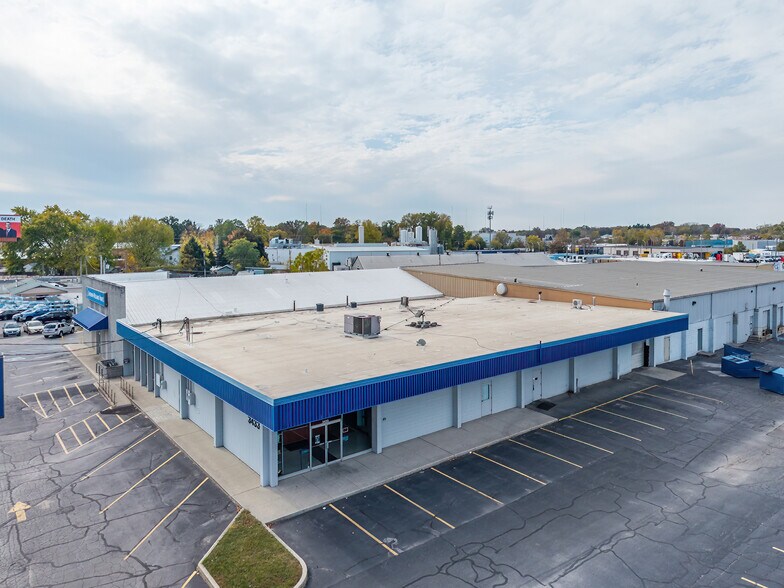 3427 N Clinton St, Fort Wayne, IN à vendre - Photo du bâtiment - Image 3 de 6