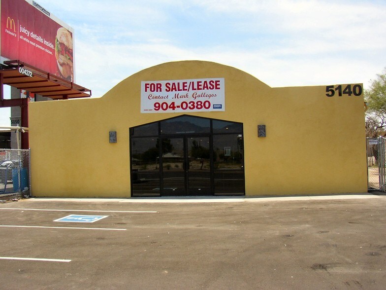 5140 E Speedway Blvd, Tucson, AZ à louer - Photo du bâtiment - Image 2 de 4