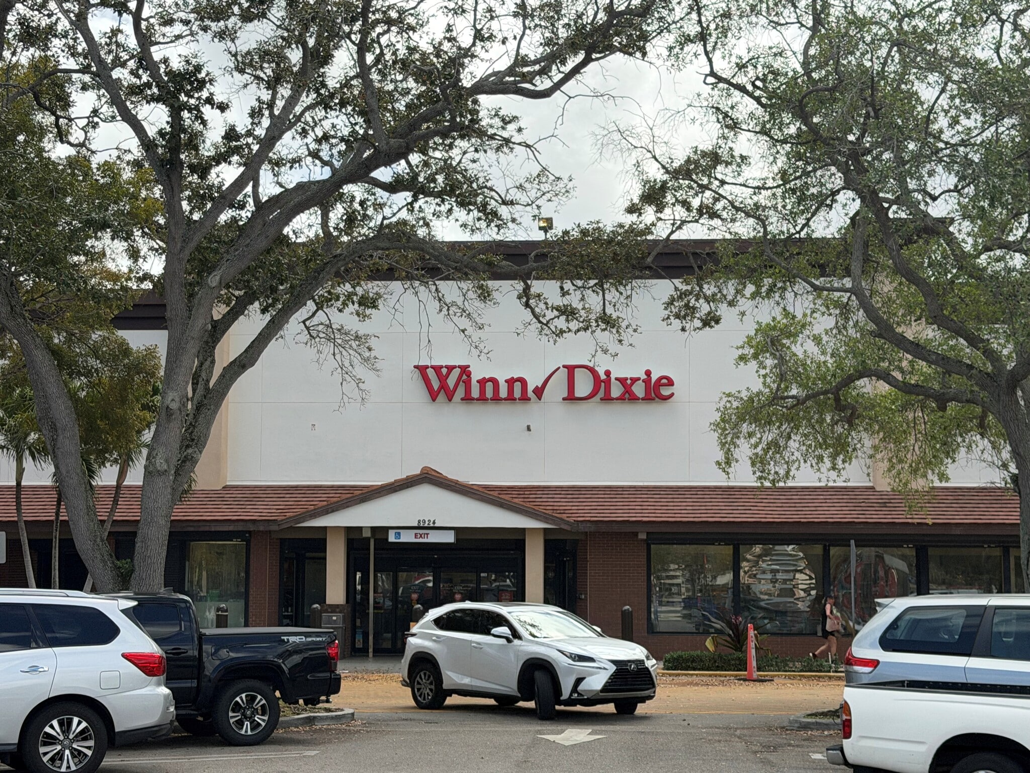 8924 N Military Trl, West Palm Beach, FL for lease Primary Photo- Image 1 of 7