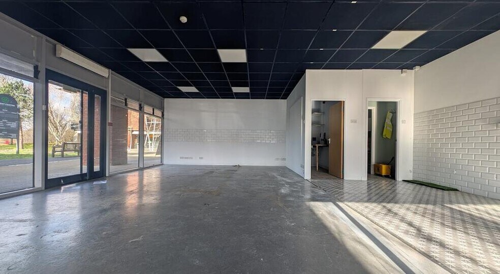 Parkway, Fareham à louer - Photo du bâtiment - Image 2 de 8