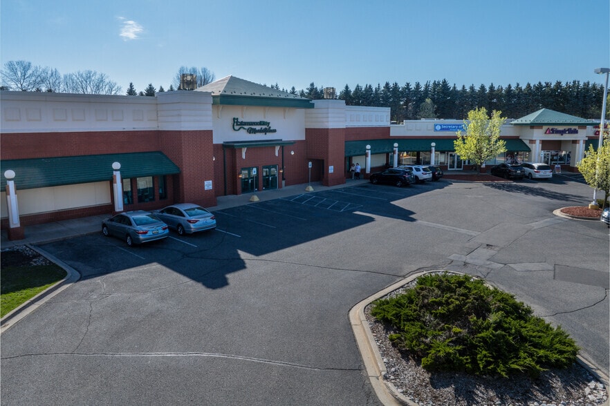 551-651 Romence Rd, Portage, MI for lease - Building Photo - Image 1 of 17