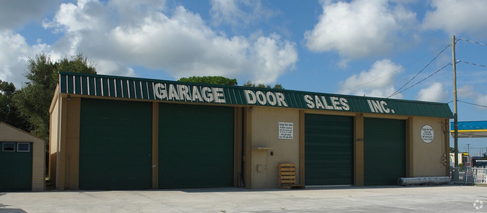 2807 Okeechobee Rd, Fort Pierce, FL à vendre - Photo du bâtiment - Image 2 de 10