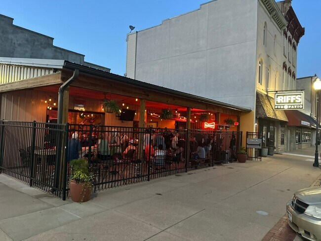Plus de détails pour 114 E 5th St, Wahoo, NE - Commerce de détail à vendre
