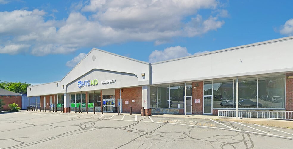 73 Pleasant St, Claremont, NH for lease - Building Photo - Image 1 of 2