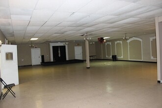 3325 Plymouth St, Jacksonville, FL for lease Interior Photo- Image 2 of 4