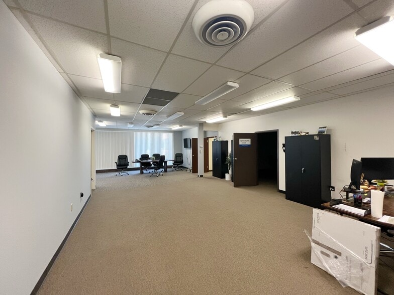 441 W Broad St, Pataskala, OH for sale - Interior Photo - Image 3 of 9