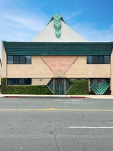318 E Glenoaks Blvd, Glendale, CA for lease Interior Photo- Image 1 of 13