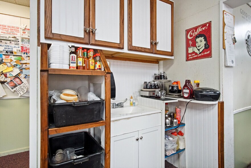 411 E Broadway Ave, Mcloud, OK à vendre - Photo intérieure - Image 3 de 17