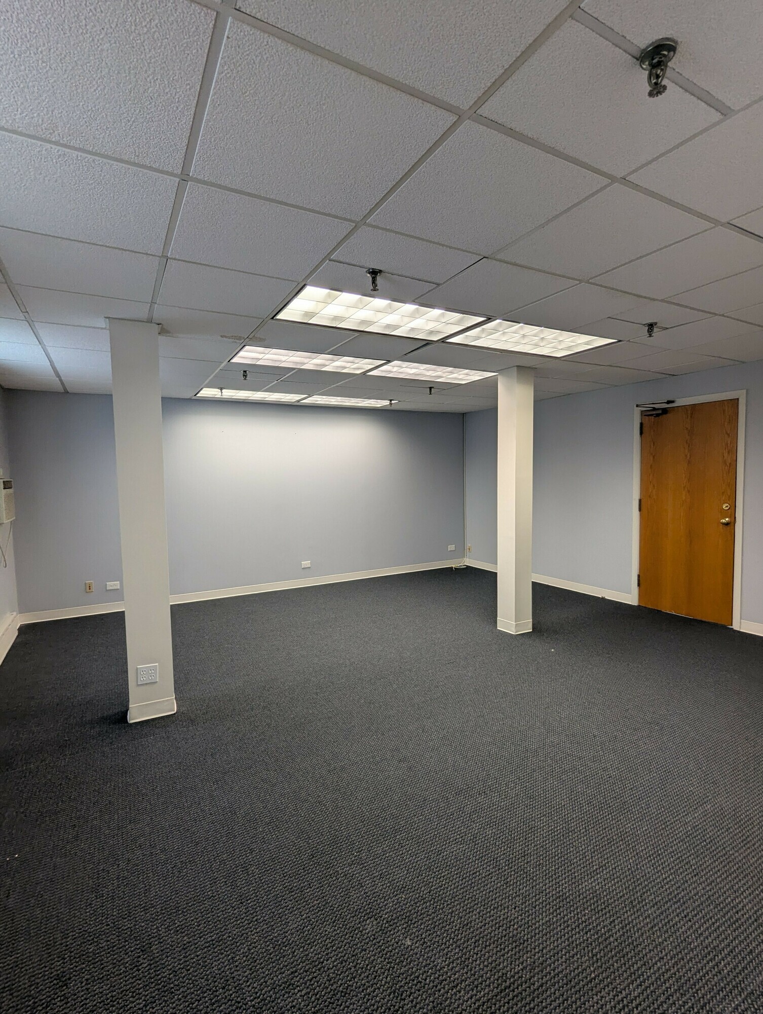 1316-1322 Sherman Ave, Evanston, IL for lease Interior Photo- Image 1 of 2