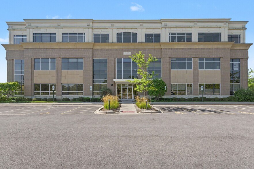 900 Technology Way, Libertyville, IL à vendre - Photo du bâtiment - Image 1 de 2