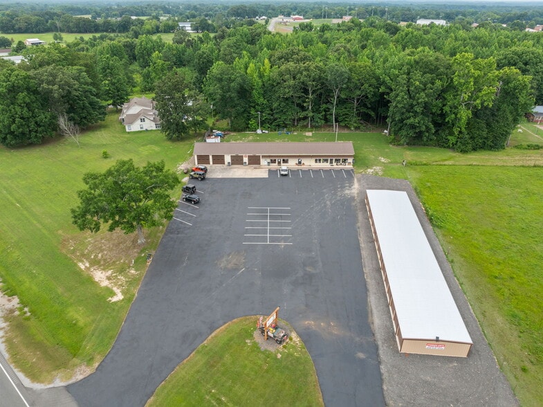 11070 Highway 20, Florence, AL for sale - Primary Photo - Image 1 of 22