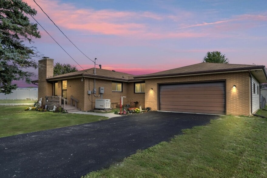 2456 170th St, Fort Dodge, IA for sale - Building Photo - Image 3 of 8