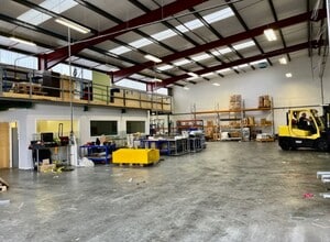 Unit 23 Romsey Industrial Estate, Greatbridge Rd Rd, Romsey for lease Interior Photo- Image 2 of 3