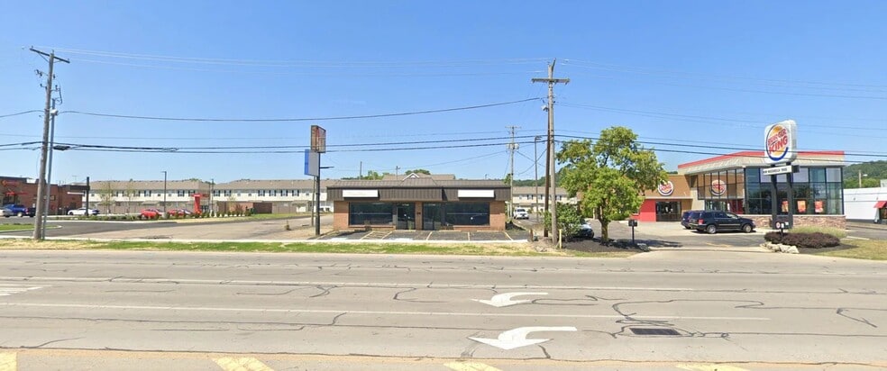 1736-1738 N Memorial Dr, Lancaster, OH for sale - Building Photo - Image 2 of 6