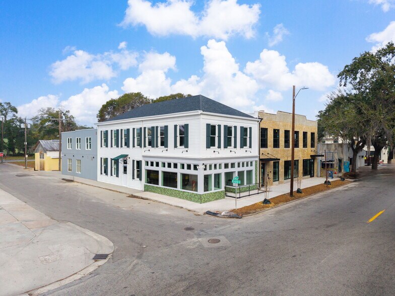 2517 Bull St, Savannah, GA à louer - Photo du bâtiment - Image 2 de 9