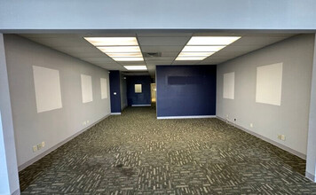 800-841 W Bloomington Rd, Champaign, IL for lease Interior Photo- Image 2 of 4