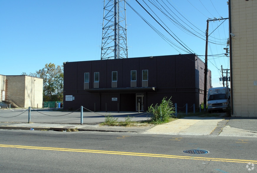 5321 First Pl NE, Washington, DC for sale - Building Photo - Image 2 of 5