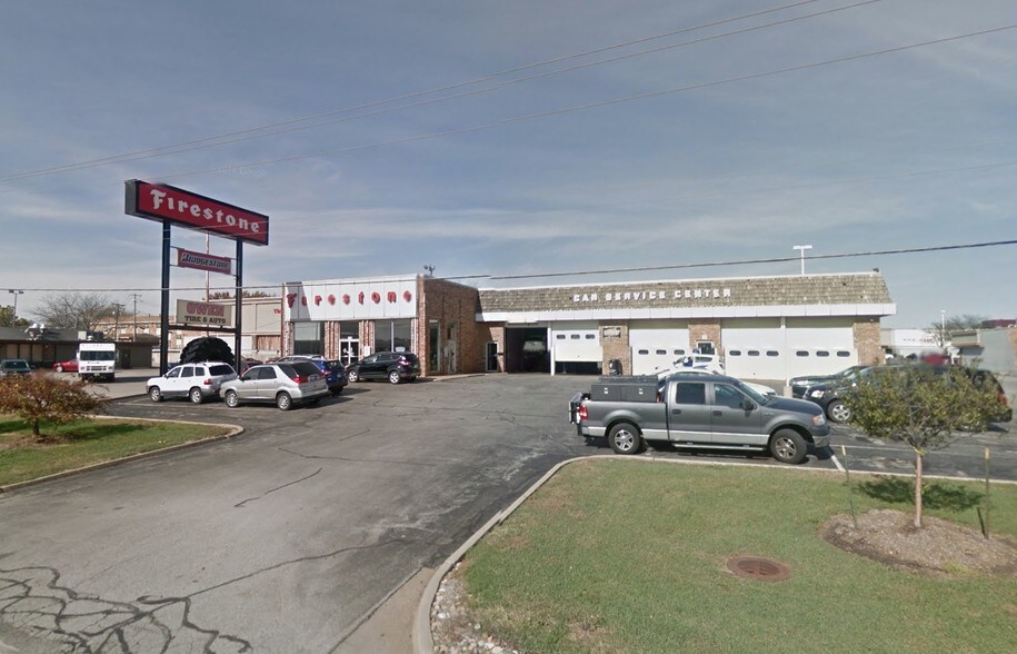 1500 E Empire St, Bloomington, IL à louer - Photo principale - Image 1 de 7