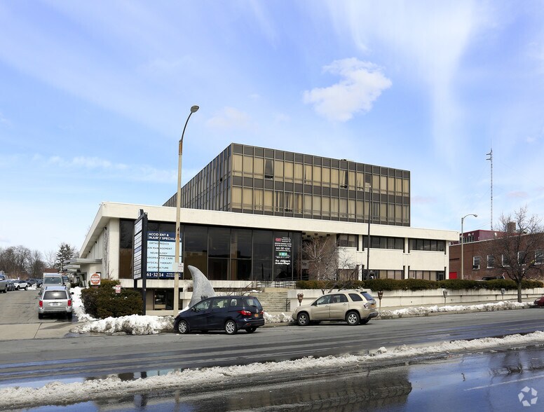 280-290 Broadway, Newburgh, NY à louer - Photo du bâtiment - Image 2 de 3