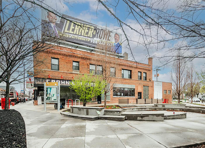 2821-2823 N Milwaukee Ave, Chicago, IL à louer Photo principale- Image 1 de 7