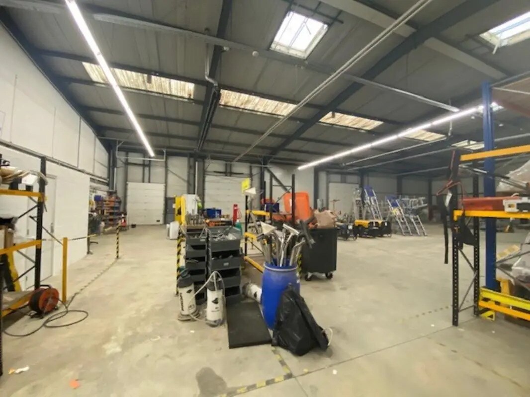 Flex in Aix-en-Provence for lease Interior Photo- Image 1 of 9