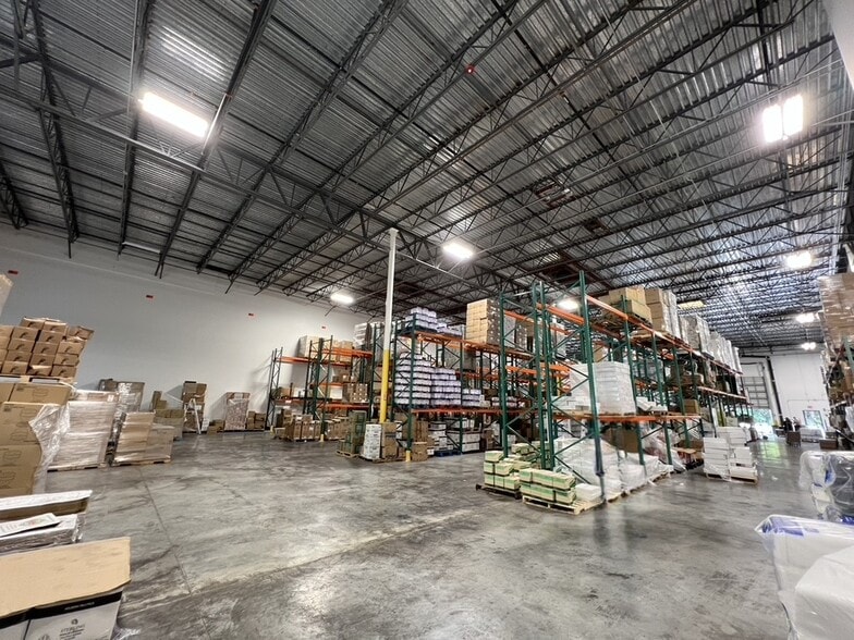 3951-4049 SW 30th Ave, Fort Lauderdale, FL for lease - Building Photo - Image 2 of 12