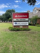 1105 W Lamar Blvd, Arlington, TX for lease Building Photo- Image 2 of 18