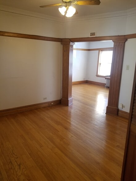 1942 Elmwood Ave, Berwyn, IL for sale - Building Photo - Image 3 of 8