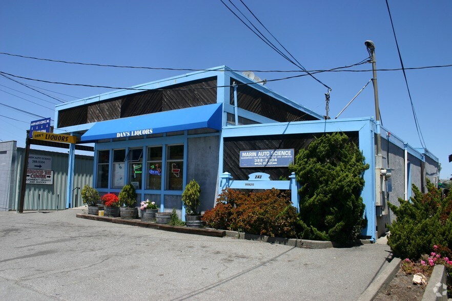 242 Shoreline Hwy, Mill Valley, CA for lease - Building Photo - Image 2 of 37