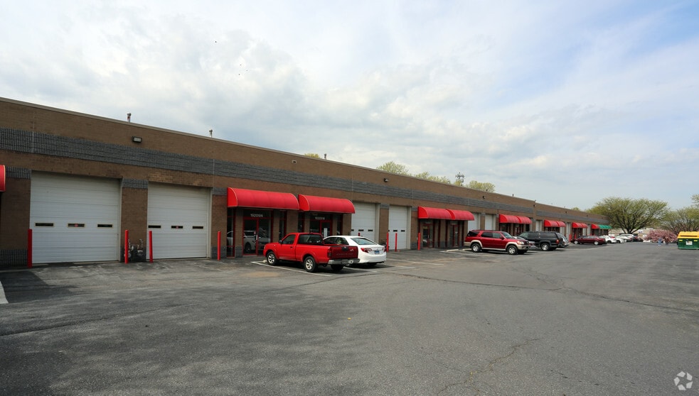 19209 Chennault Way, Gaithersburg, MD for lease - Building Photo - Image 3 of 4