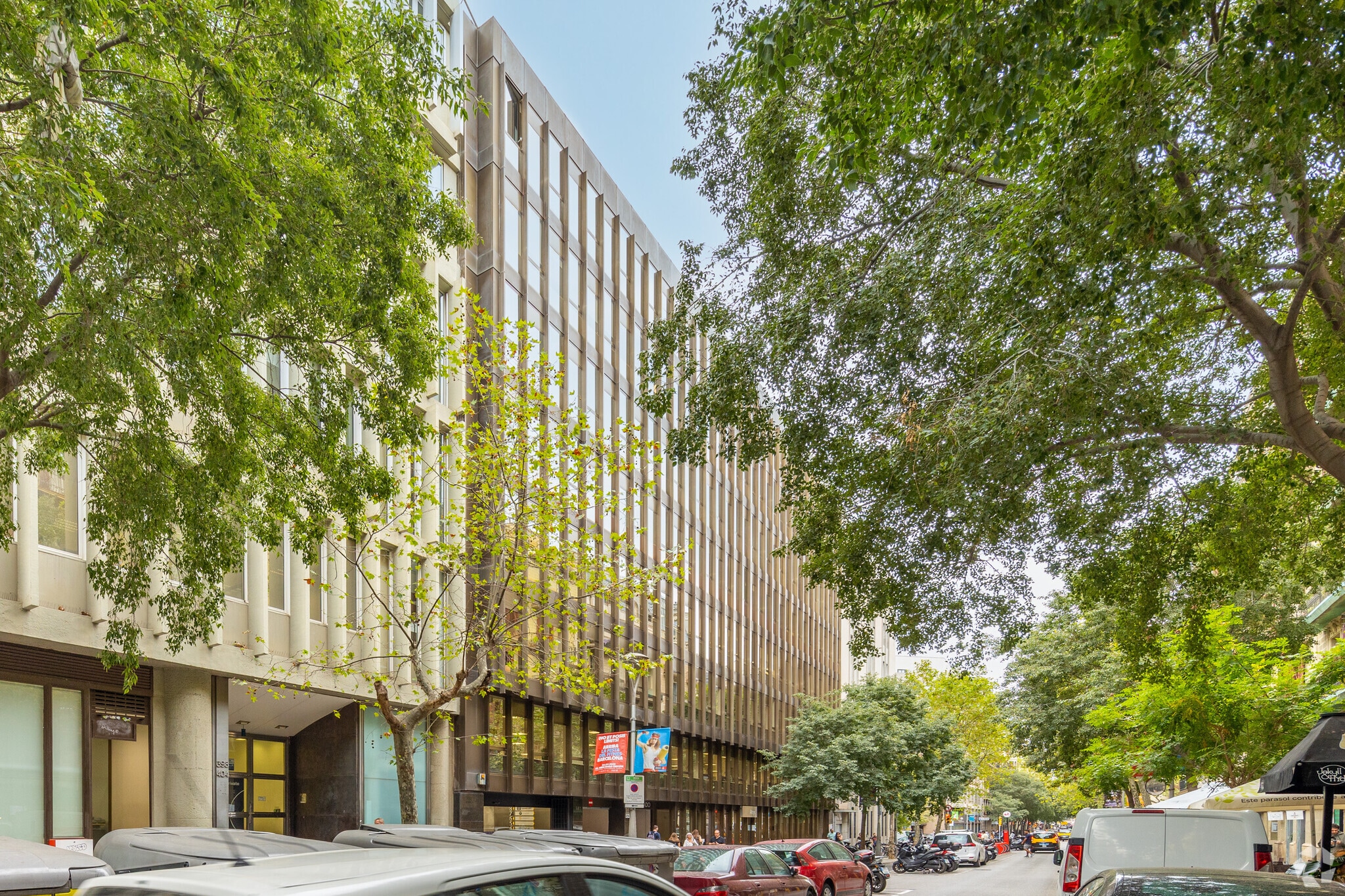 Office in Barcelona, Barcelona for lease Primary Photo- Image 1 of 6