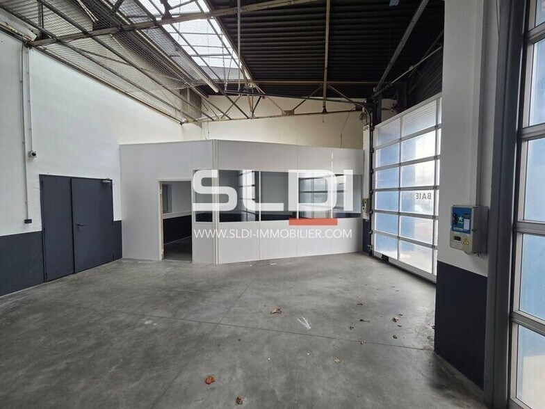 365 Route De Vienne, Vénissieux for lease - Interior Photo - Image 2 of 8