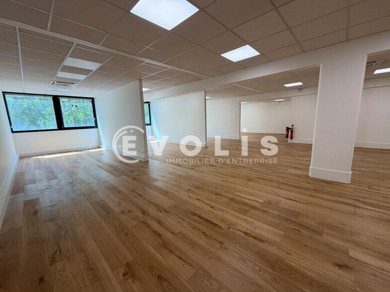 Bureau dans Ivry-sur-Seine à louer - Photo intérieure - Image 2 de 8
