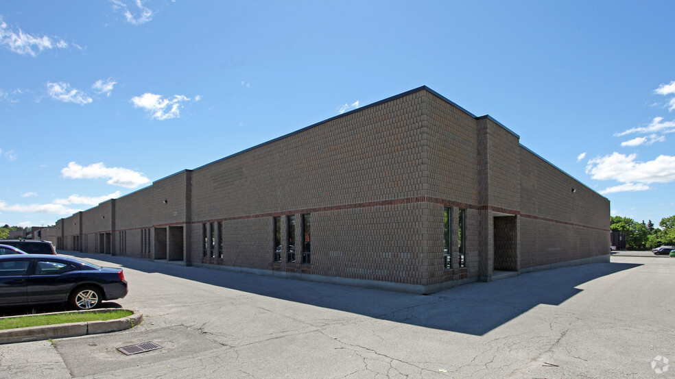 107-121 Ferrier St, Markham, ON for lease - Primary Photo - Image 1 of 2